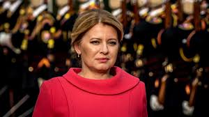 Presidenten i slovakia har en begrenset rolle i politikkutformingen, da kontoret i stor grad er seremonielt innenfor rammen av en parlamentarisk republikk. Europe Must Be Tougher On Rule Of Law Says Slovak President Financial Times