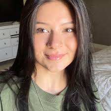 How to deal with yeast infections and skin issues in dogs through diet?