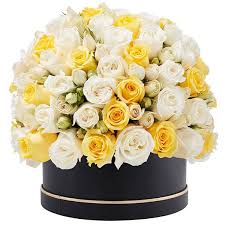 You do not have to worry about making it to the flower shop, waiting in so, with an unlimited choice of flowers, you can easily amaze your dear ones either by sending a love bouquet or a special heart arrangement. Signature Box Of White And Yellow Roses Send Flowers To Bangalore Juneflowers Com