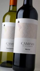 Camino De La Cabana Range Of On Trade Chileans Harpers Global Design Awards 2016 Silver Meda Etiquetas De Botellas De Vino Etiquetas De Vino Diseno De Vino