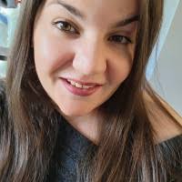 Keri Goldstein's Instagram, Twitter & Facebook