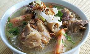 Kuah sayur yang bening merupakan inspirasi dasar dari penamaan makanan ini. Resep Sop Kambing Kuah Bening Super Lezat Winnetnews Com