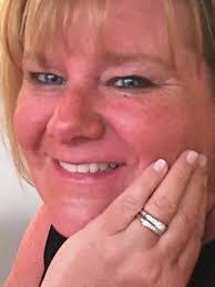 Renee Alonzo's Instagram, Twitter & Facebook