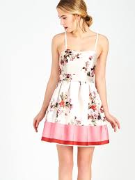 Abito rosa rinascimento in offerta dai migliori ecommerce. Abiti Rinascimento Primavera Estate 2019