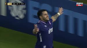 José Carabalí propició un absurdo penal que acabó en gol de Maxi Gómez en Universitario vs Nacional por fecha 3 de la Copa Libertadores 2026