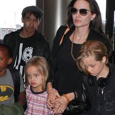 See maddox, shiloh, pax, zahara, knox & vivienne. What Will Happen To Brad Pitt And Angelina Jolie S Children As Actress Files For Divorce Mirror Online