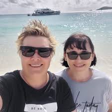 Where can I find a map for gold prospecting in Australia that shows private  property owners?