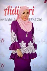 Dipendekkan cerita, kajian lanjut beliau bersama pasukan penyelidik dari utm dengan kerjasama saintis dari pelbagai negara membawa kepada penghasilan skincare yang berkualti tinggi yang diberi nama dermags. Penjelasan Daripada Pengasas Produk Tati Skincare Blog Lea Azleeya