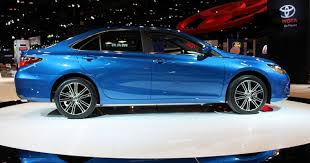 Detailed features and specs for the used 2016 toyota camry sedan including fuel economy, transmission, warranty, engine type, cylinders, drivetrain and more. 2016 Toyota Camry Overview The News Wheel