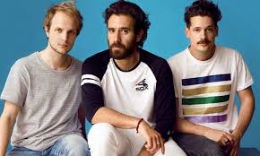 Lo ammetto, non ho molta cultura musicale eppure compongo canzoni. Frasi Dei Thegiornalisti Le Frasi Canzoni Piu Belle Dai Testi