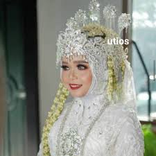 Maybe you would like to learn more about one of these? Harga Mahkota Siger Terbaik Aksesoris Rambut Aksesoris Fashion Agustus 2021 Shopee Indonesia