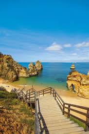 It is portugal's most popular holiday destination due to the approximately 200 km of clean beaches, the cool. Lagos Algarve Portugalsko Mesto Misto Zaliv Modry Krajina Plaz Evropa Pobrezi Pikist