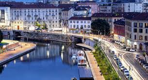 Originally darsena was built as a trade port in the beginning of the 17th century. Darsena Del Naviglio Zero