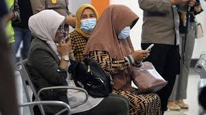 The city is mostly populated by ethnic chinese, dayaks and malays, as well as significant numbers of minorities such as bugis and javanese. Gwpml Kjgjwoim