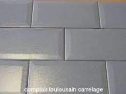 Posez le carrelage métro positionnez votre 1er carreau de carrelage en partant de l'angle du mur ou de votre trait repère. Pose De Carrelage Metro Sans Joint Venus Et Judes