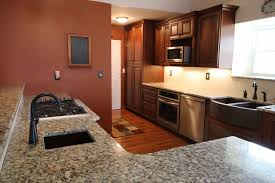 Black And Decker Under Cabinet Lighting Instructions Pin By Michelle On Mom And Dad Kitchen Cabinet Online Kitchen Cabinets Discount Cabinets