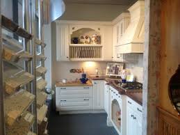 Ok Nekdc Showroom White Cab Tile Samples From New England Kitchen Design Center In Monroe Ct 06468