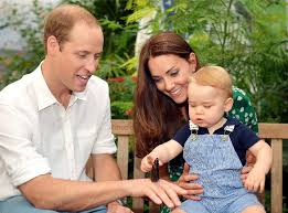 Prinz william mit seinen kindern george, charlotte und louis. Bei Den Royals Steht Wieder Nachwuchs Ins Konigs Haus Prinz William Und Seine Frau Kate Hier Mit Ihrem Erstgeborenen Prinz George Erwarten Ihr Zweites Kind Stuttgarter Zeitung