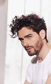 Hairstyles Men Naturlocken Frisuren Stylist Manner Naturlocken Best New Hair Styles Frisuren Manner Locken Frisuren Haar Frisuren Manner