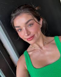 Golden dreams, late nights and city vibes ⚜️