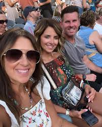 it's a smile, it's a kiss, it's a sip of wine ... it's summertime!  #kennychesney #zacbrownband #freeaswelleverbe #noshoesnation @brea_owensby