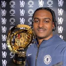 Mr TakeNote (@ThatsmeFlawess)