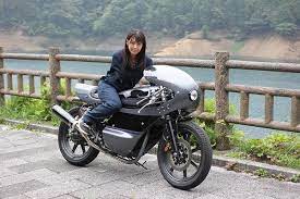 ハッシュタグ バイクアイドル biker girl bikes girls womens bike