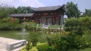 Royal floria putrajaya 2019 dibuka kepada umum bermula 31 ogos hingga 8 september bertemakan mother of all gardens serta orkid dan bonsai dipilih sebagai. Royal Floria Putrajaya Review Of Anjung Floria Putrajaya Malaysia Tripadvisor