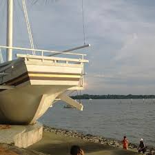 Tanjung harapan is a 2.5 to 3km stretch of seaside promenade where visitors can enjoy the ocean breeze. Fotos Bei Tanjung Harapan North Port Klang Strand
