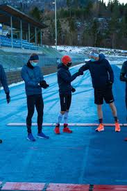Og du kan hjelpe ham! Simen Holvik On Twitter Phantasm24 Phantasm24h Me And Kilianj What A Fantastic Event The Live Stream Reached About 3m People Thank You All For Love And Support And Thank You Salomonrunning Https T Co Gtplt00vhm