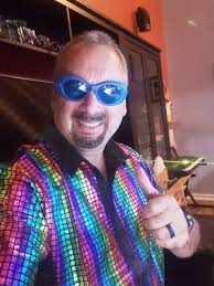 Where's the Live Music, Karaoke or R&B tonight??