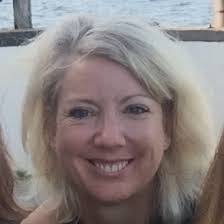 Hilary Clay's Instagram, Twitter & Facebook