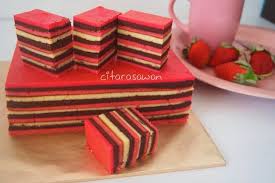 Resepi kek coklat lapis cream cheese via www.slideshare.net. Kek Lapis Coklat Strawberi Mek Jue S Kitchen Cooking With Love