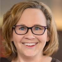 Carrie Prewitt's Instagram, Twitter & Facebook