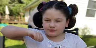 Manitowoc fundraiser aims to buy van for wheelchair-bound Gracie Clark