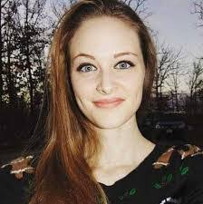 Stephanie Mcqueen's Instagram, Twitter & Facebook