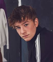 Louis Durant's Instagram, Twitter & Facebook