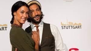 Und wem gefällt das ganz besonders? Rebecca Mir Kleiner Tanzprofi Im Anmarsch Dieses Bauchlein Lasst Die Fans Ratseln News De