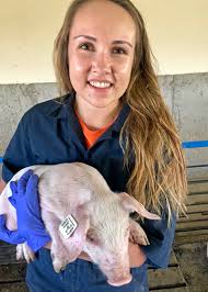 Swine-Focused Students Stand Out