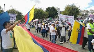 El registro civil de ecuador comunicó que está listo para casar a personas del mismo sexo, luego de la publicación del fallo de la corte constitucional que legaliza el matrimonio igualitario en el. Ecuatorianos Salen A Las Calles En Rechazo Al Matrimonio Igualitario Internacional Forbes Mexico