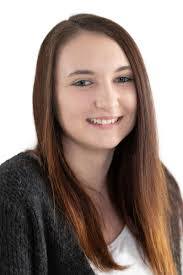 Leann Schuster's Instagram, Twitter & Facebook