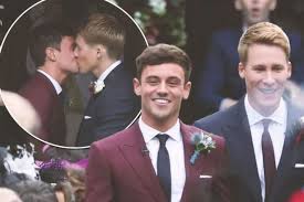 Tom daley married dustin lance black in 2017, and the tokyo. Tom Daley And Dustin Lance Black Release Adorable Wedding Day Video To Raise Money For Charity Mirror Online