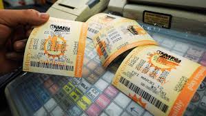 Here's the latest from the il lottery join us for live coverage of tonight's mega millions drawing to see if you win the $190 million jackpot! Mega Millions Live Stream How To Watch Online Tonight Heavy Com