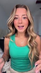 Katie Kahn's Instagram, Twitter & Facebook