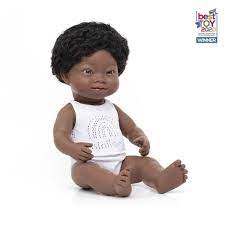 muñeco bebé africano con síndrome de