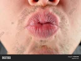 Résultat de recherche d'images pour "male lips close up"