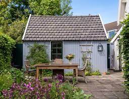 How To Paint A Wood Or Metal Shed