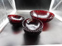 Pc Ruby Red Oyster Pearl Berry Bowl