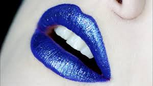 tutorials for irresistible glitter lips