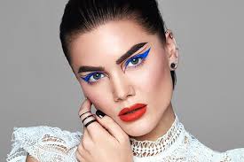 graphic eyeliner with linda hallberg